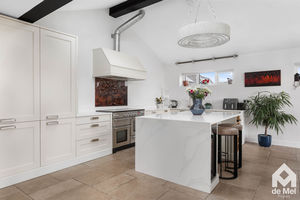 Photo 27- click for photo gallery